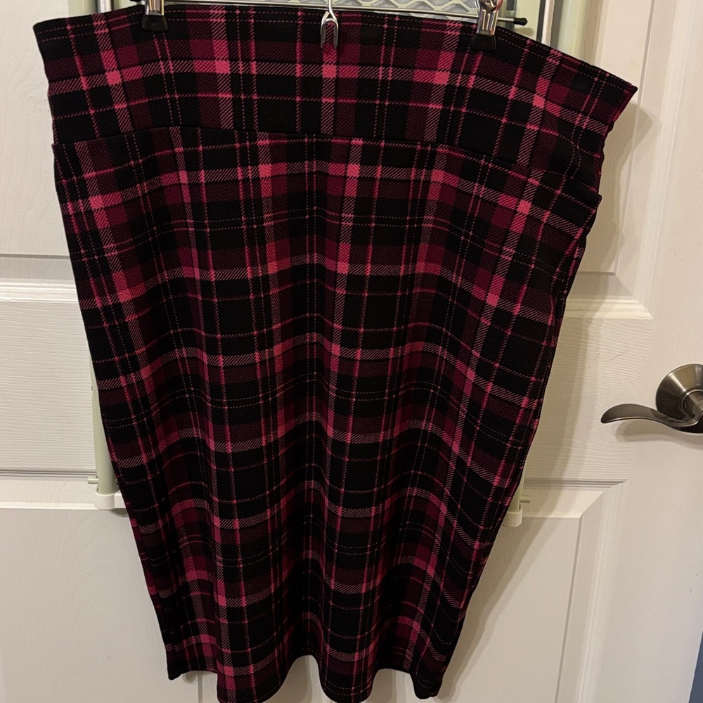 LULAROE SET of 2 Cassie Skirts 2XL NWOT Pink Black